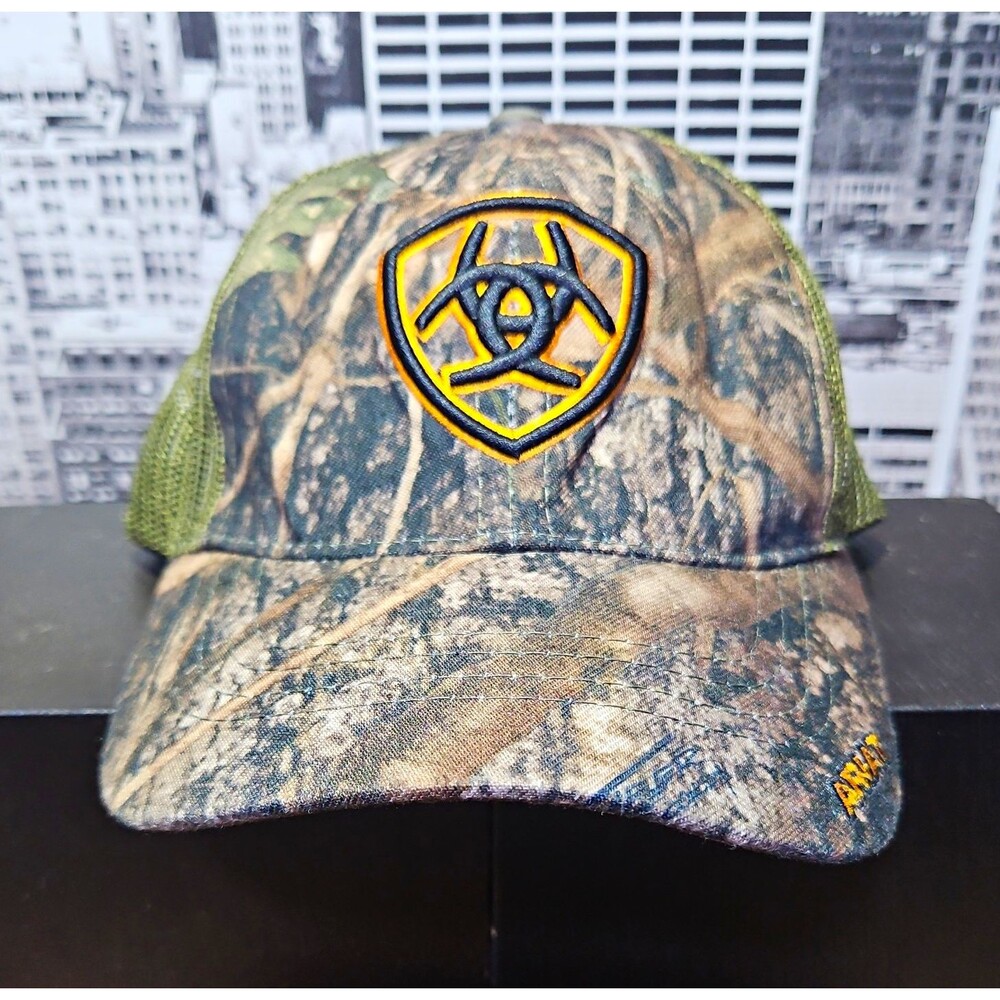 Ariat Camouflage Green Mesh Back Ball Cap Hat, One Size Unisex Adults